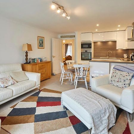Host & Stay - Riverrun Уитби Екстериор снимка